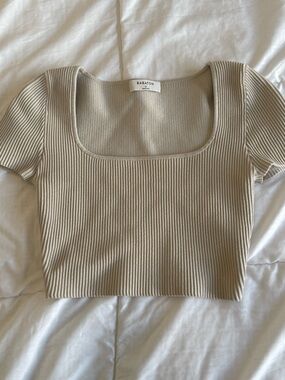 Babaton Ribbed Knit Crop Top in Beige